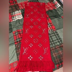 ❤️AUTH. LOUIS VUITTON Wool Silk Logomania Shine Scarf Rubis❤️